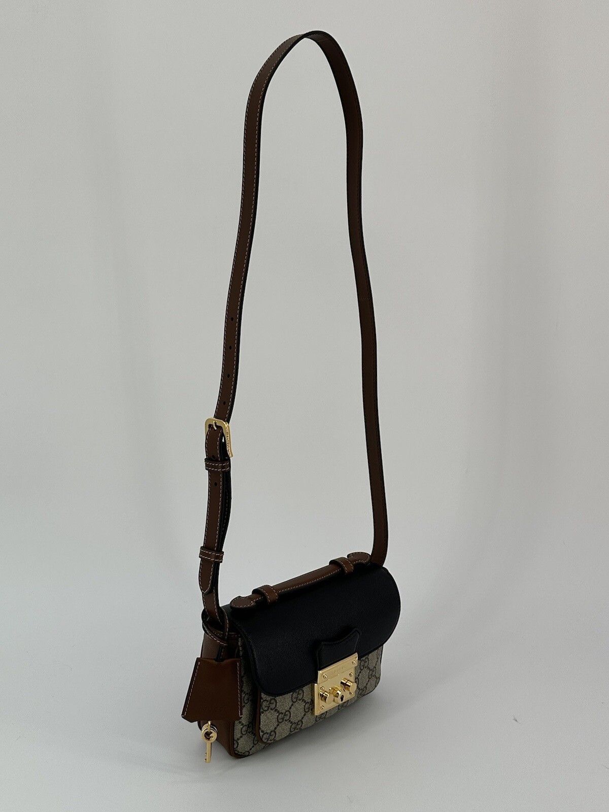 Gucci New Gucci Padlock Bag Size ONE SIZE - 4 Thumbnail