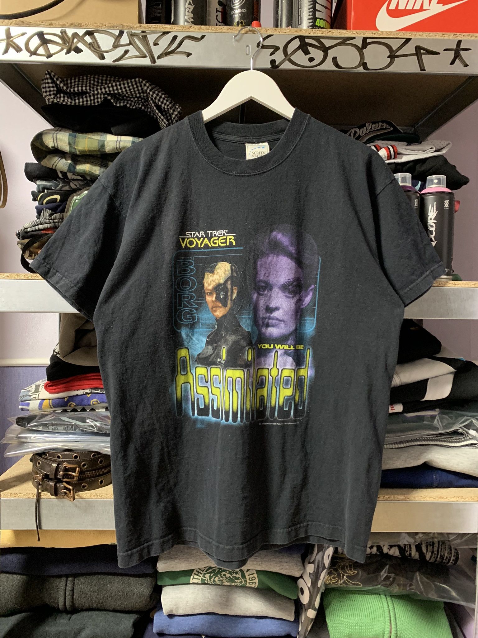 Fruit Of The Loom Vintage Star Trek Voyager 2001 Merch T Shirt Size US L / EU 52-54 / 3 - 1 Thumbnail