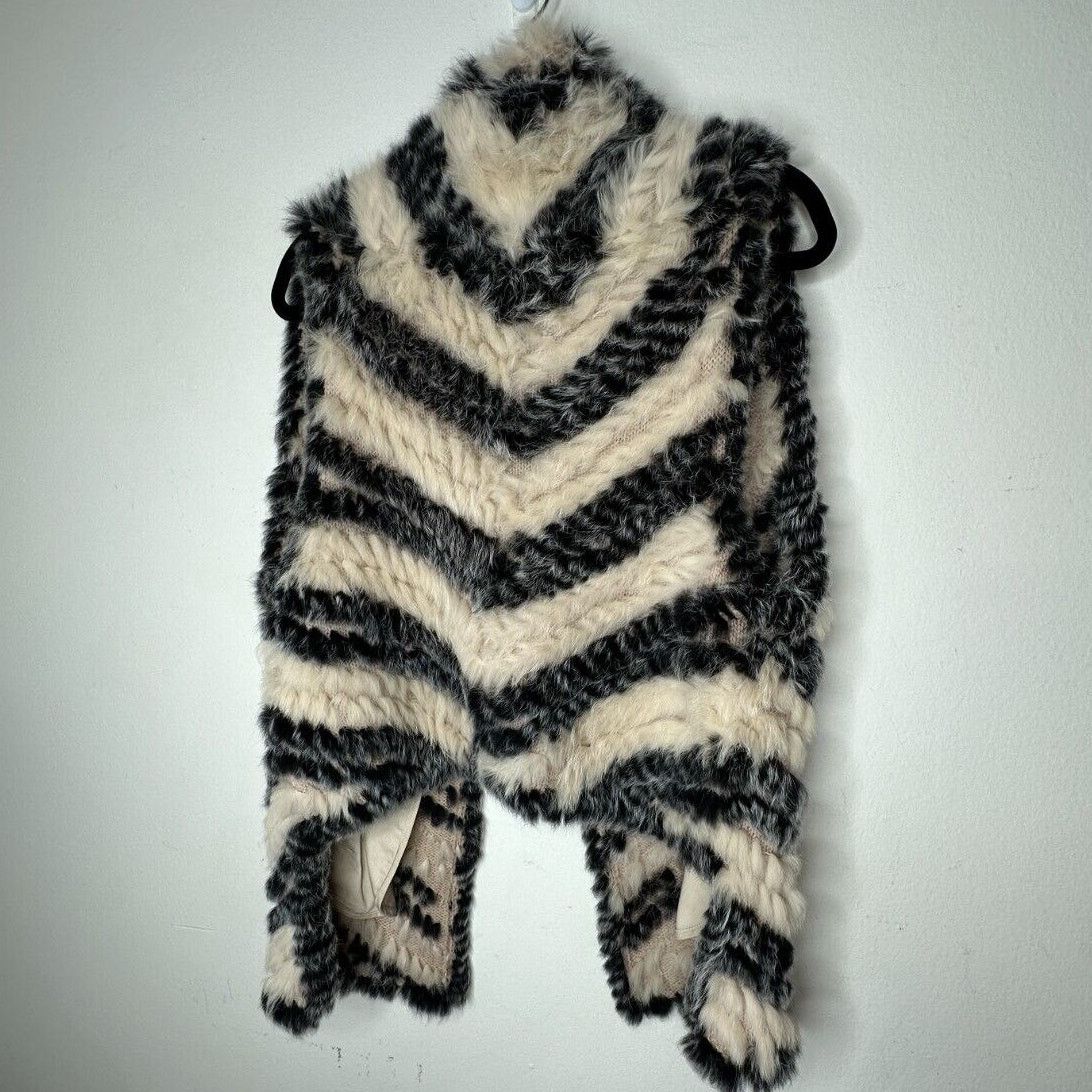 Marc by Marc Jacobs Marc by Marc Jacobs Cream Black Stripe Rabbit Fur Vest OS Size ONE SIZE - 11 Thumbnail