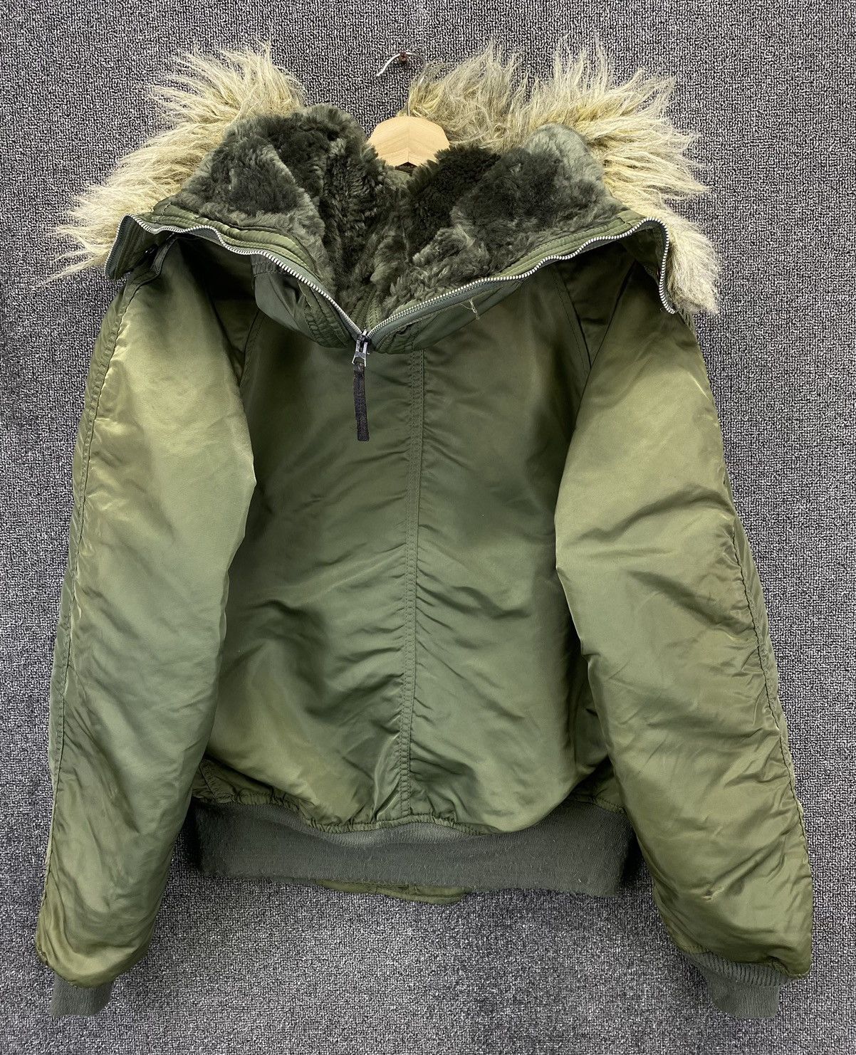 Alpha Industries Vintage Alpha Industries N-2B Attached Hood Flight Jacket Size US M / EU 48-50 / 2 - 12 Thumbnail