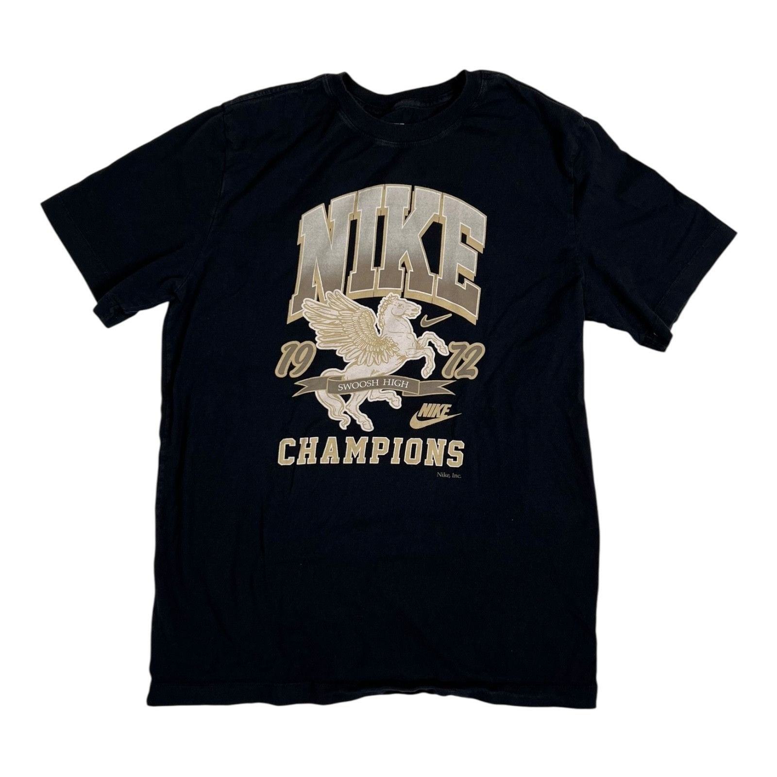 Nike Nike T-Shirt Swoosh High Champions Pegasus Graphic Size Medi Size US M / EU 48-50 / 2 - 1 Thumbnail