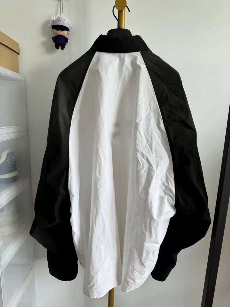 Balenciaga balenciaga black and white button Size US XS / EU 42 / 0 - 2 Thumbnail