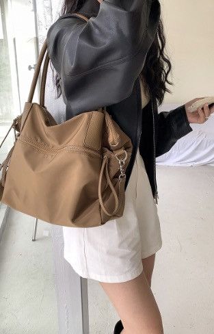 Japanese Brand Huskycat Nylon Fashion tote bag Size ONE SIZE - 2 Thumbnail