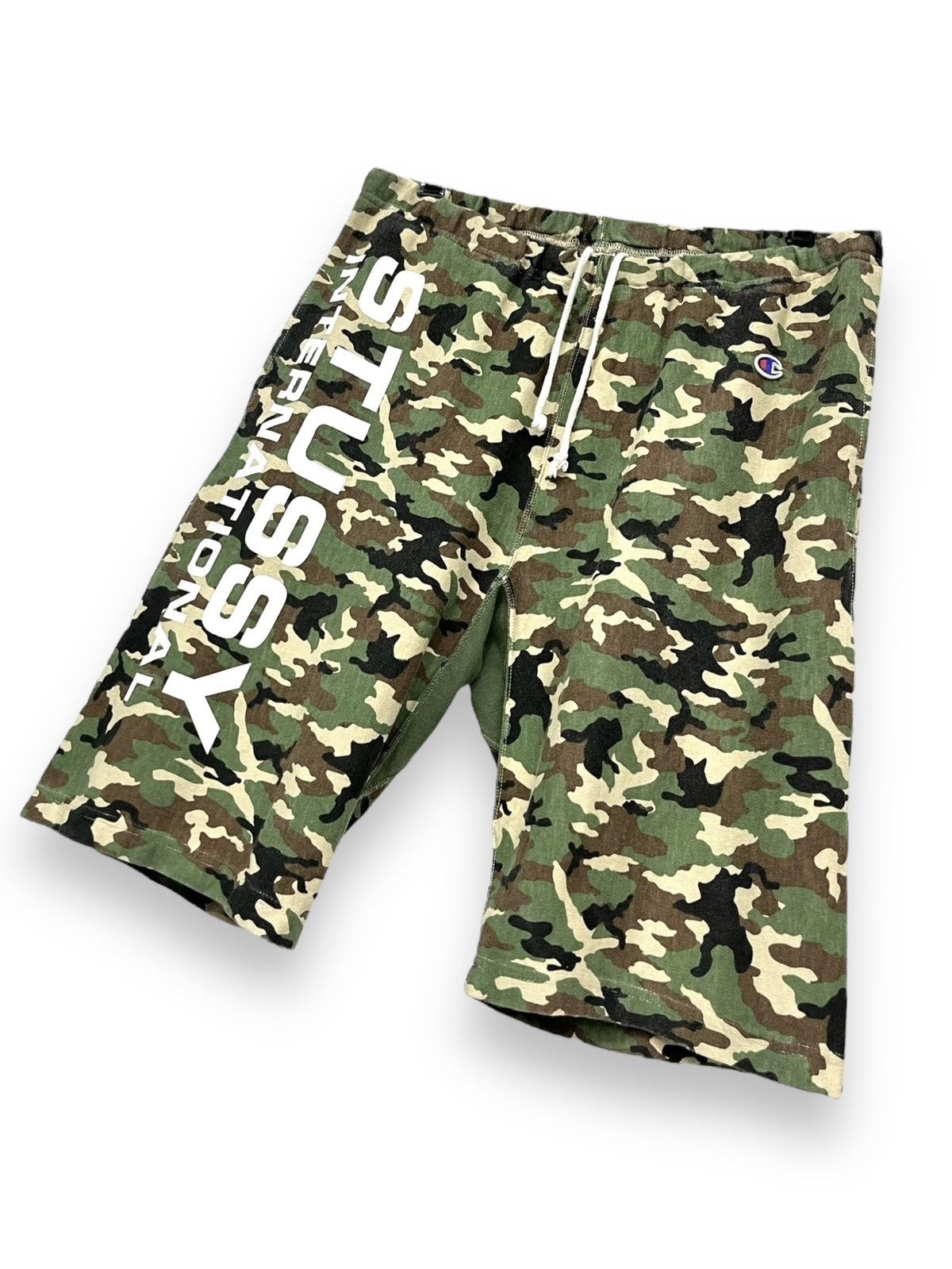 Stussy 🔥STUSSY INTERNATIONAL x CHAMPION Reverse Weave Camo Shorts Size US 34 / EU 50 - 2 Thumbnail
