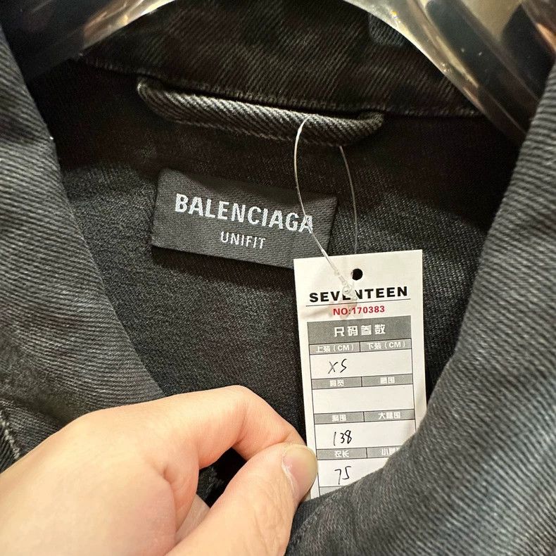 Balenciaga Balenciaga Luminous double B-painted graffiti denim jacket Size US XS / EU 42 / 0 - 4 Thumbnail