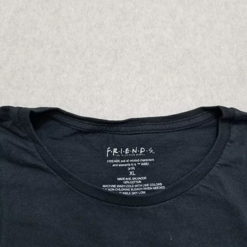 Other Friends Shirt Mens XL Short Sleeve Crew Neck Central Perk Size US XL / EU 56 / 4 - 5 Thumbnail