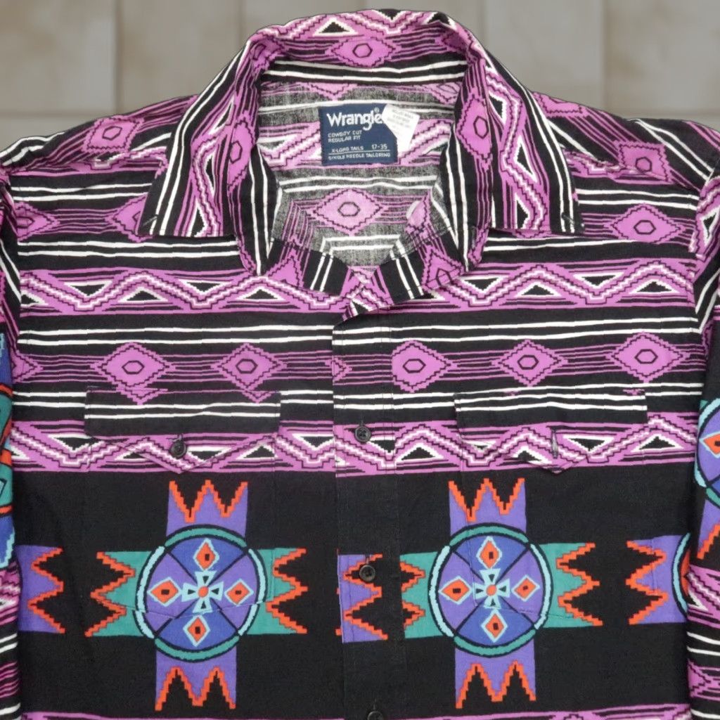 Wrangler VINTAGE Wrangler Shirt Men XL 48 in Purple Geometric Button-Up Collared Pocketed Western USA 70s 80s Mens Size US XL / EU 56 / 4 - 1 Thumbnail