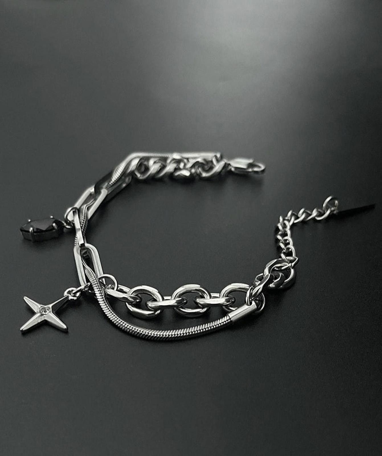 Jewelry Silver Chain Link Bracelet with Star Charms Size ONE SIZE - 1 Thumbnail