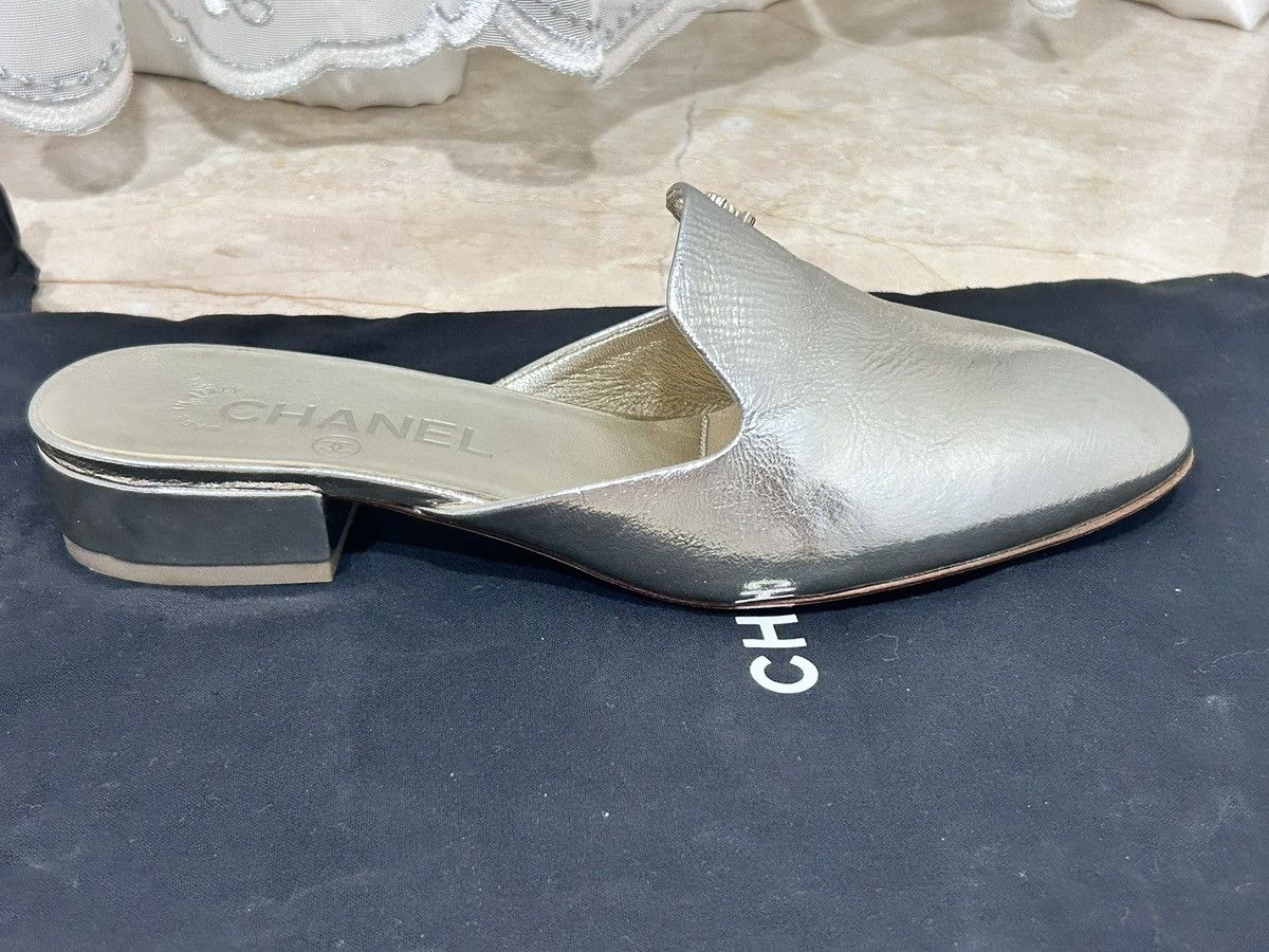 Chanel chanel silver mule authentic brand new 35.5 (for 35 or 34.5) Size US 4.5 / IT 34.5 - 8 Thumbnail