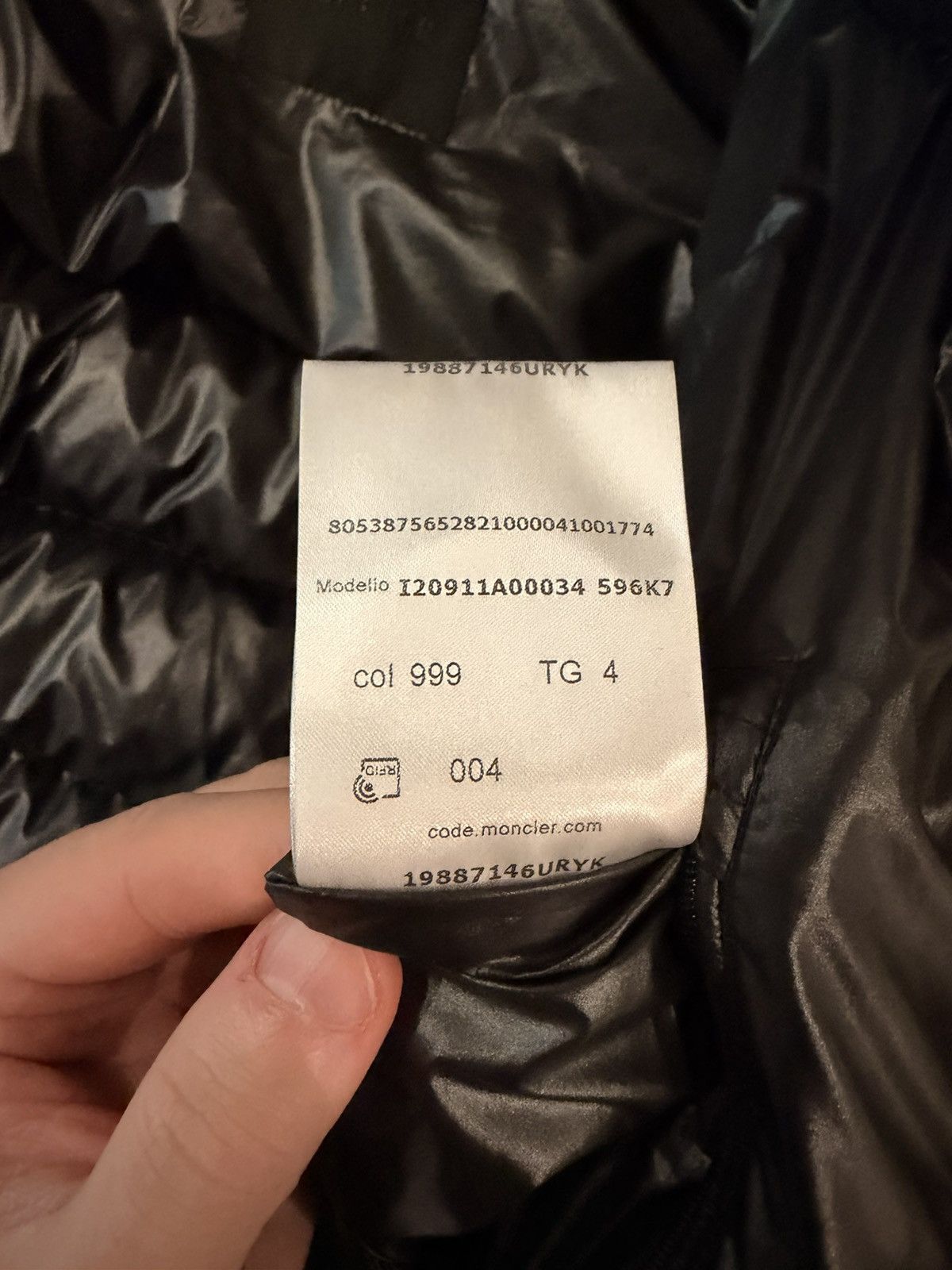 Moncler Moncler Rare winter jacket blackout logo Size US L / EU 52-54 / 3 - 5 Thumbnail