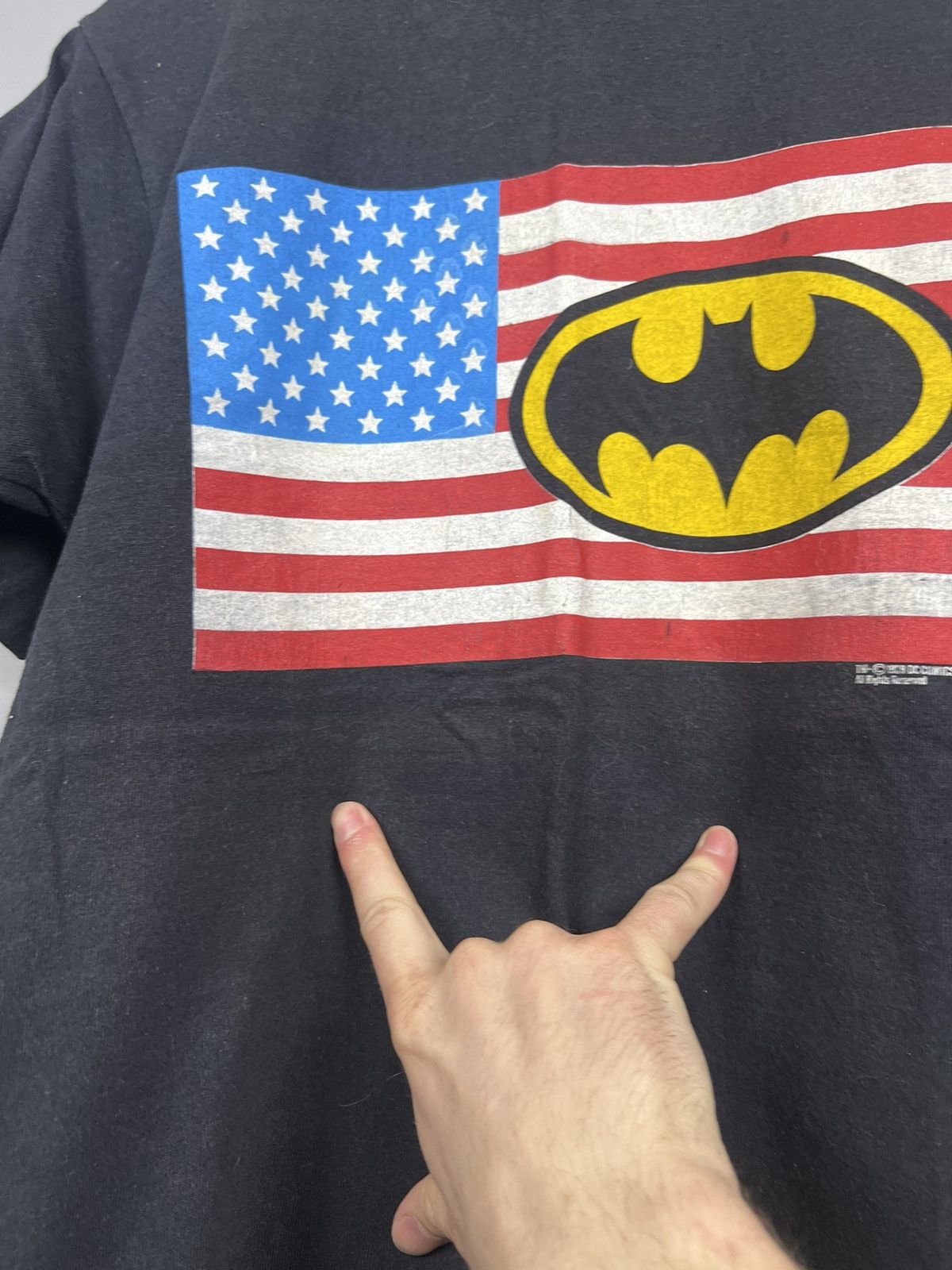 DC Comics Vintage 1989 Batman USA Flag Logo Stanley Desantis Tee RARE Size US M / EU 48-50 / 2 - 14 Thumbnail