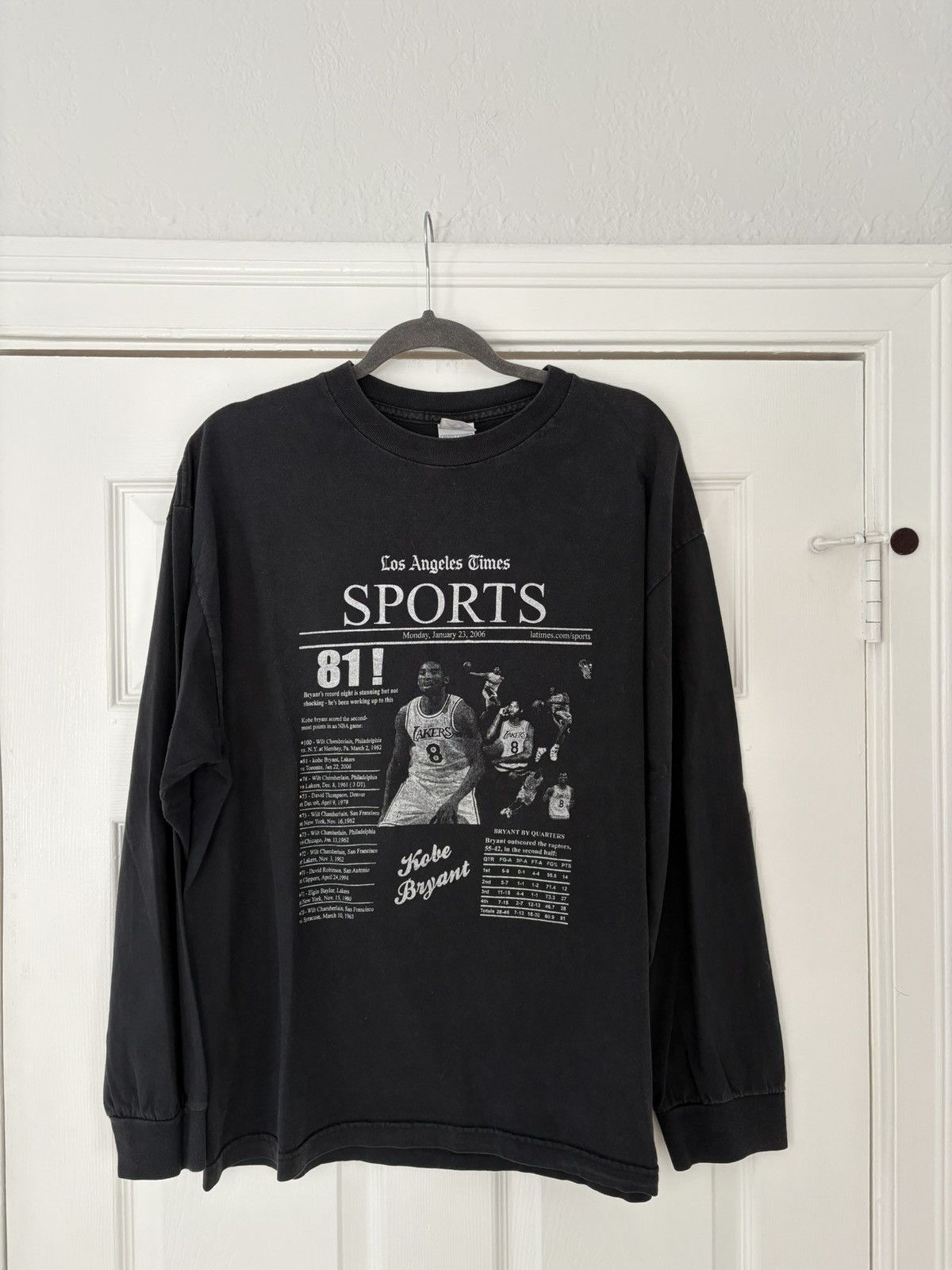 Alstyle Vintage Kobe Bryant “81 Points” Headline L/S Tee Size US XL / EU 56 / 4 - 1 Thumbnail