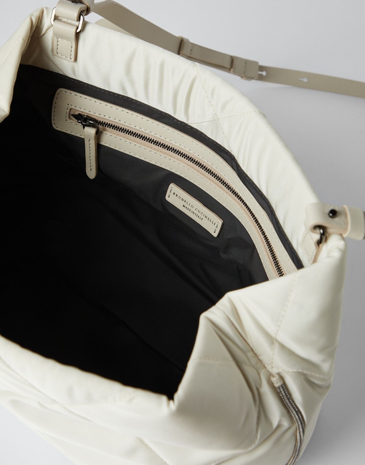 Brunello Cucinelli o1la1rc1a0225 Size: OS / Shoulder Strap Bag in White Size ONE SIZE - 3 Thumbnail