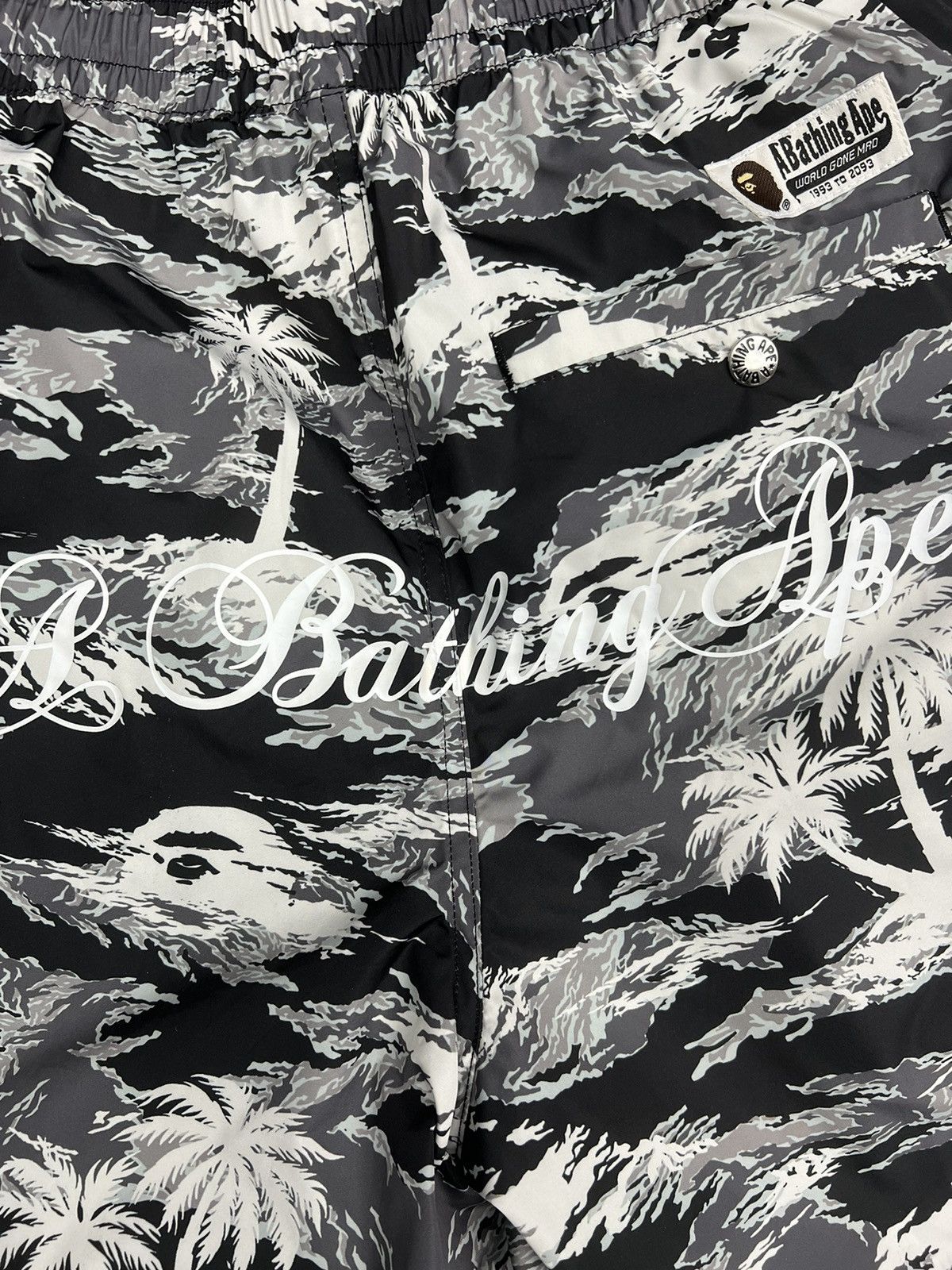 Bape Bape Palm Tree Camo Beach Shorts Size US 30 / EU 46 - 5 Thumbnail