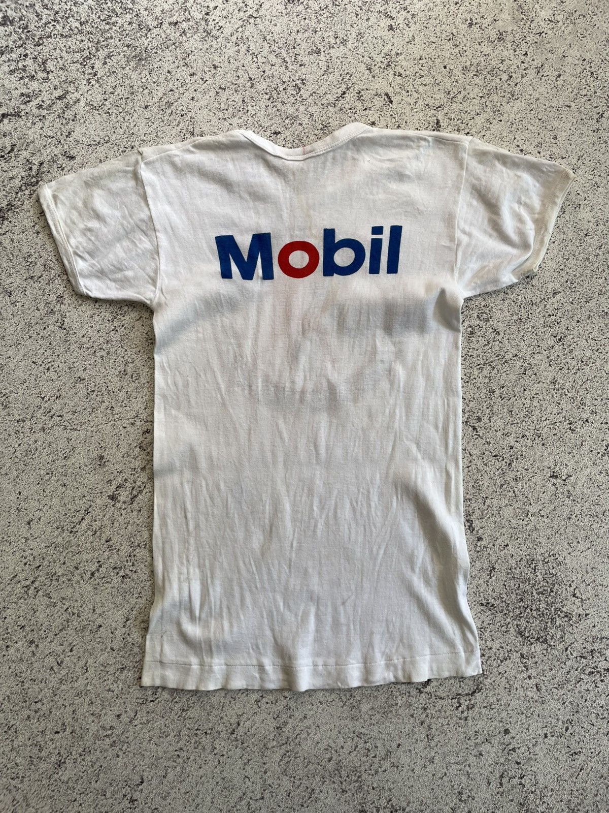 Vintage Vintage 70s Mobil Wrestling US Japan School Shirt Fitted Tee Size US S / EU 44-46 / 1 - 4 Thumbnail