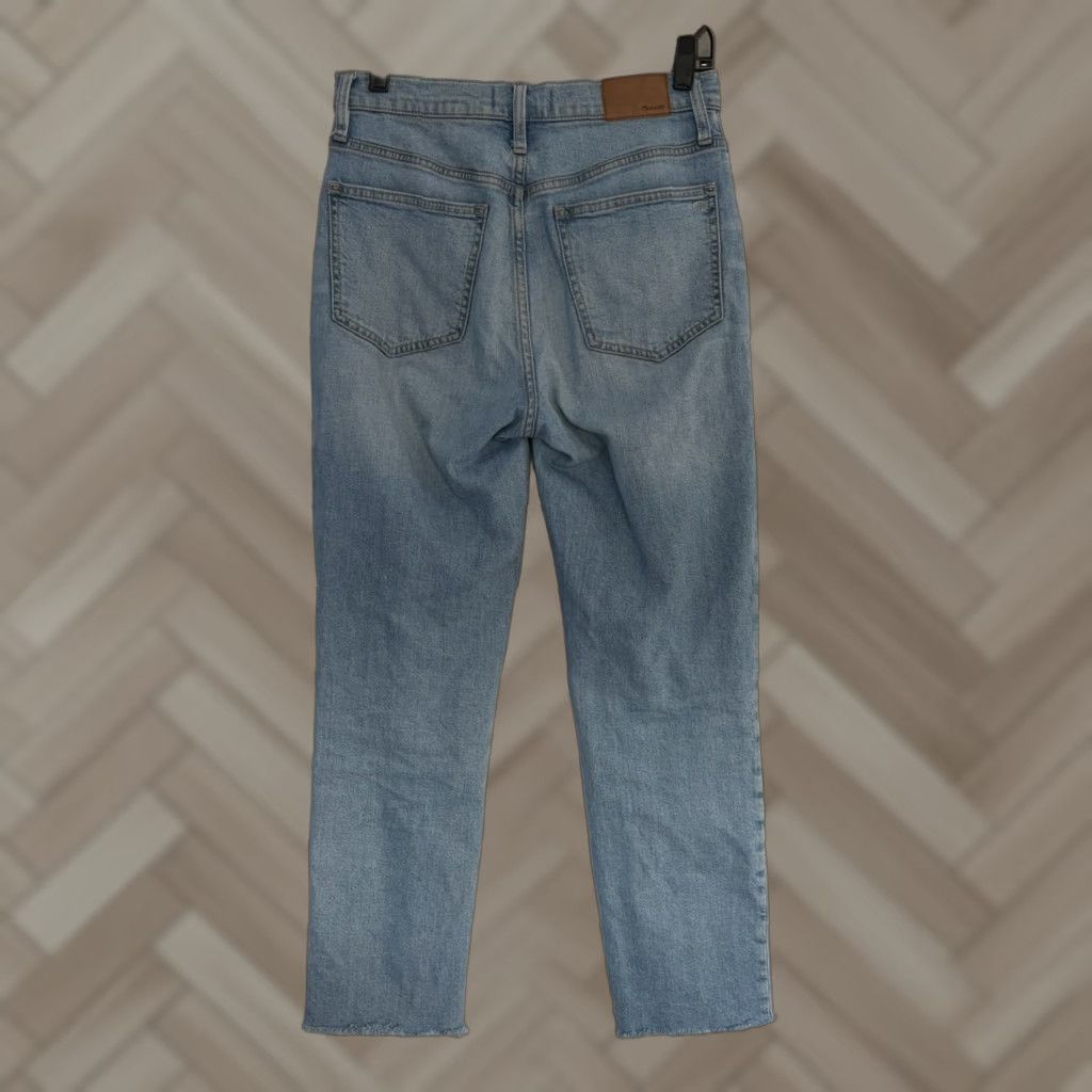 Madewell Madewell The Perfect Vintage Jeans Womens 26 Blue High Rise Straight 5-Pocket Denim Frayed Hem Vintage? No T-Shirt? Size 26" / US 2 / IT 38 - 1 Thumbnail