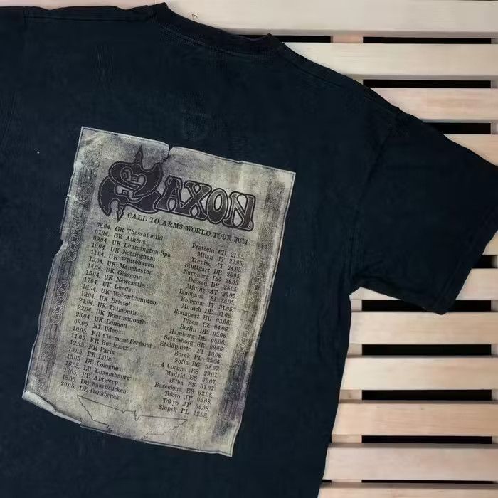 Band Tees Vintage T Shirt Saxon Call To Arms World Tour 2011 Size M Size US M / EU 48-50 / 2 - 4 Thumbnail