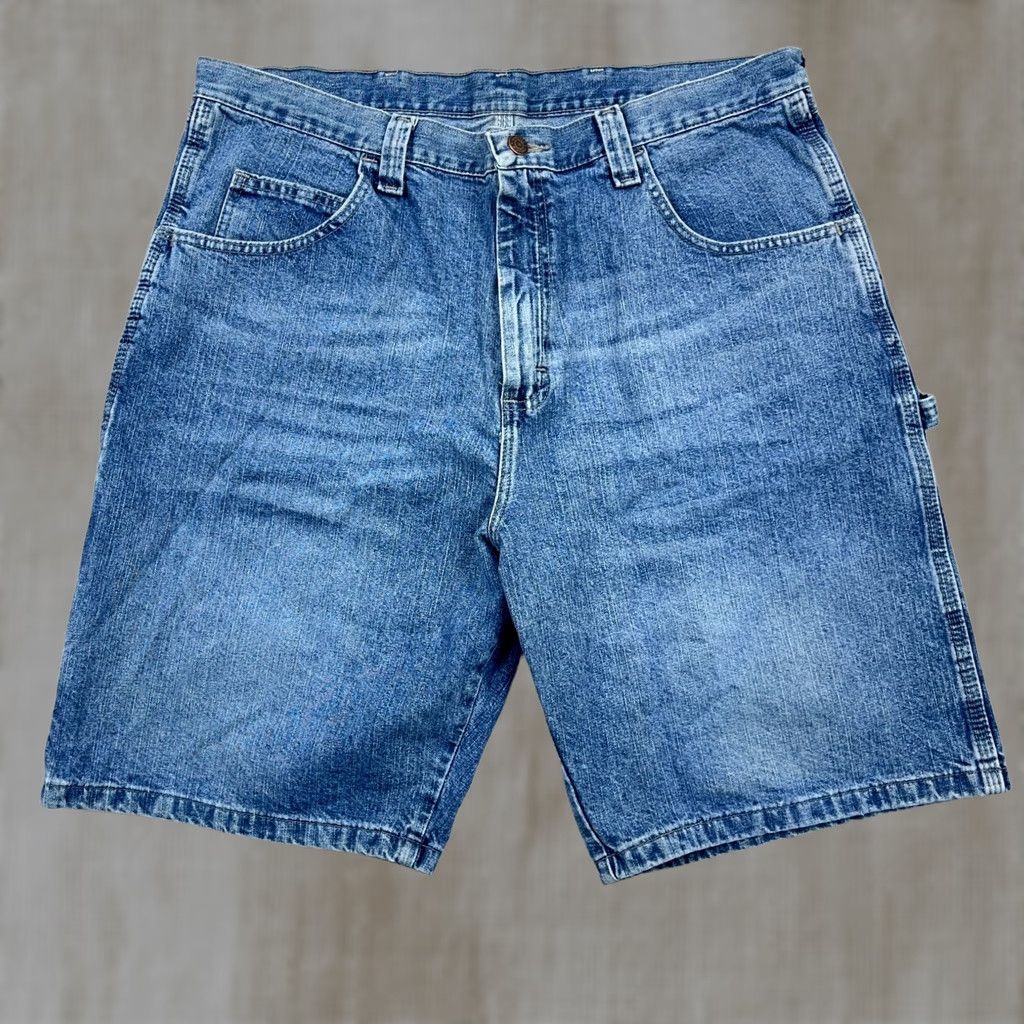 Wrangler Vintage Wrangler Shorts Men 38 Bermuda Denim 5-Pocket Relaxed Fit Jorts Y2K Blue Waist 38 Casual Workwear Shorts Size US 38 / EU 54 - 1 Thumbnail
