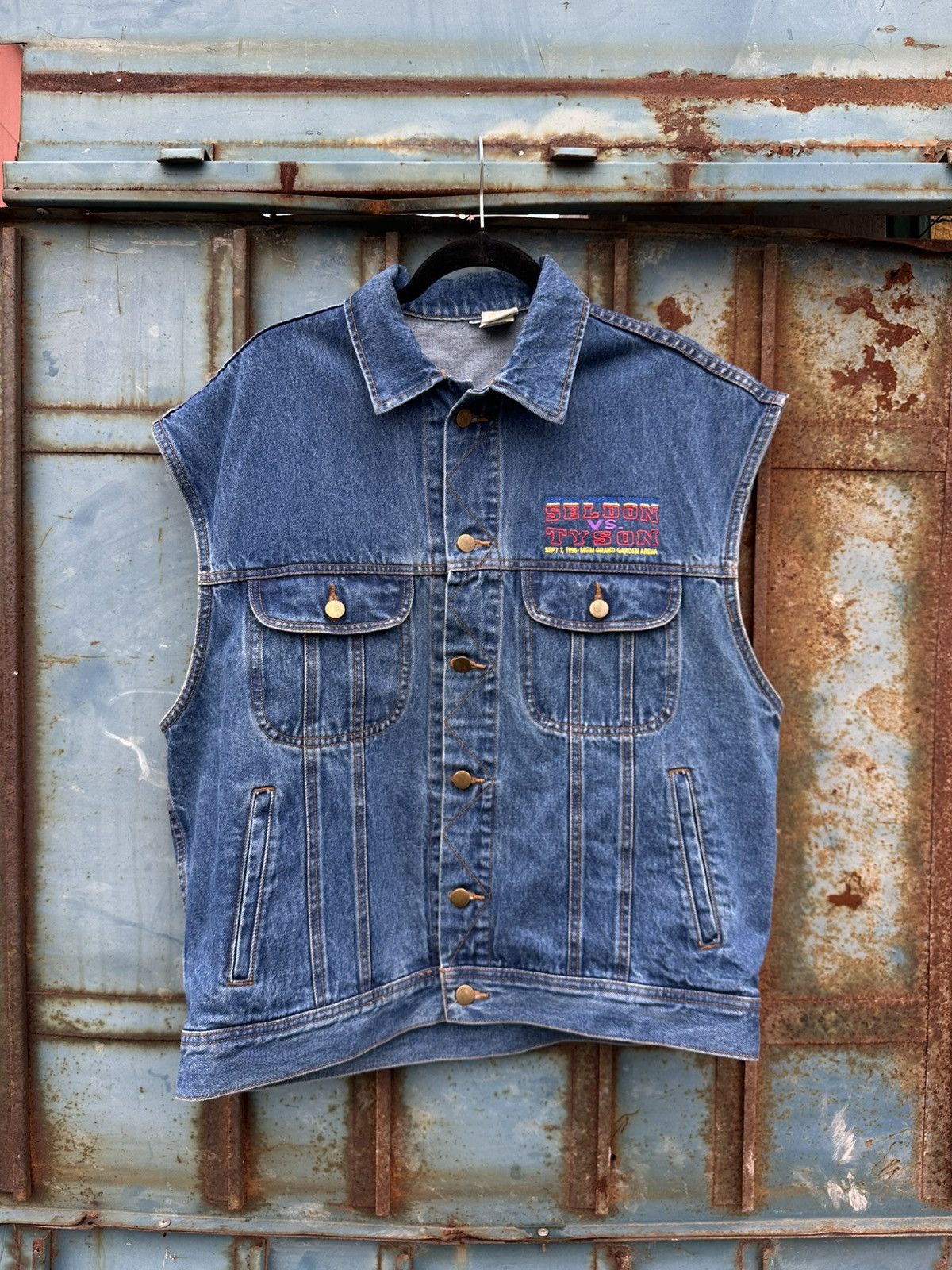 Vintage Vintage Denim Vest TYZON vs SELDON Sep 7, 1996 Size US XL / EU 56 / 4 - 2 Thumbnail