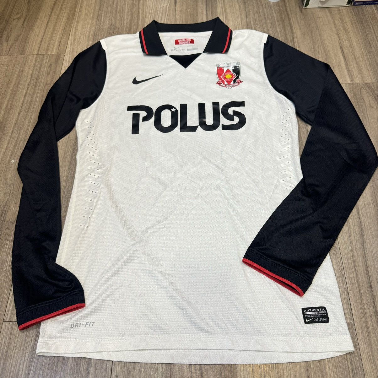 Nike Urawa Reds 2014 L/S match spare shirt Size US L / EU 52-54 / 3 - 1 Thumbnail