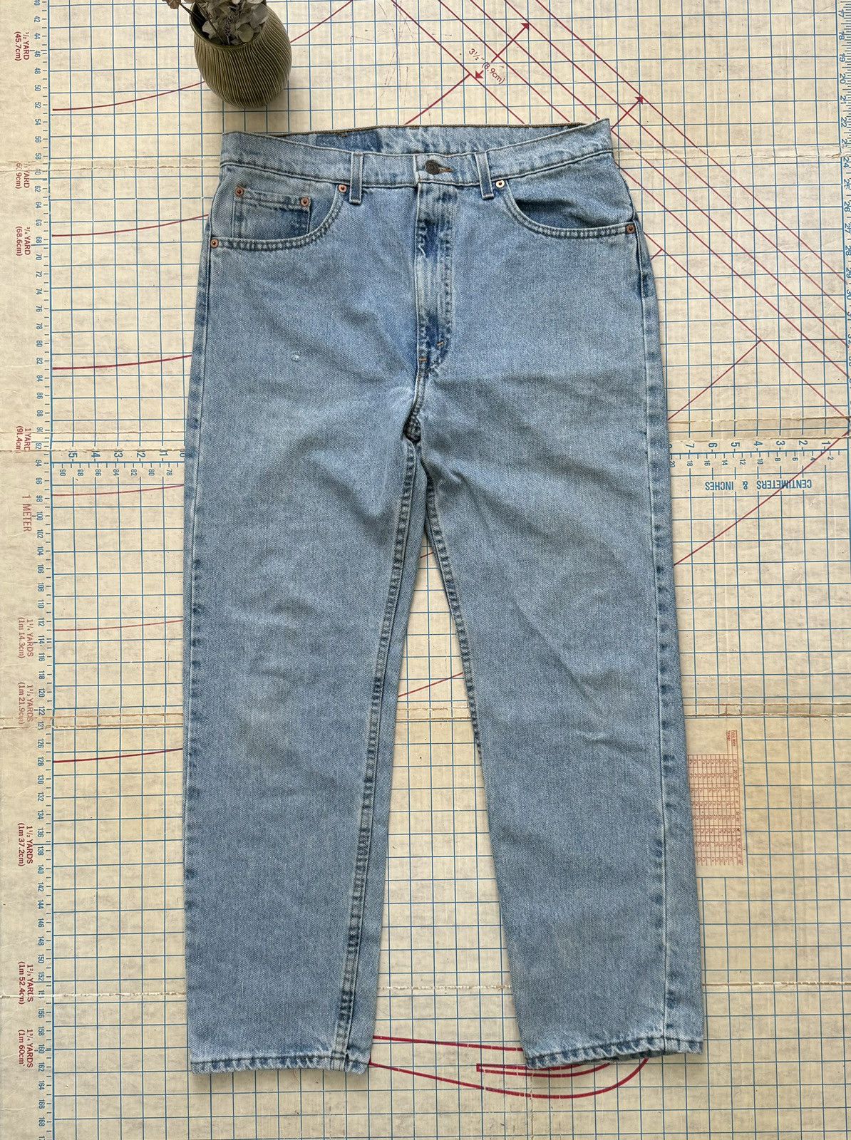 Levi's × Levi's Vintage Clothing × Vintage Levi’s 505 Light Stonewash Vintage Jeans Fits 36 Regular Fit Size US 36 / EU 52 - 2 Thumbnail