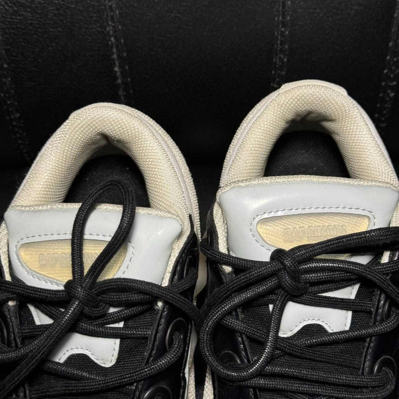 Adidas × Raf Simons Adidas Raf Simons Ozweego Cream White Size US 5 / EU 37 - 9 Thumbnail