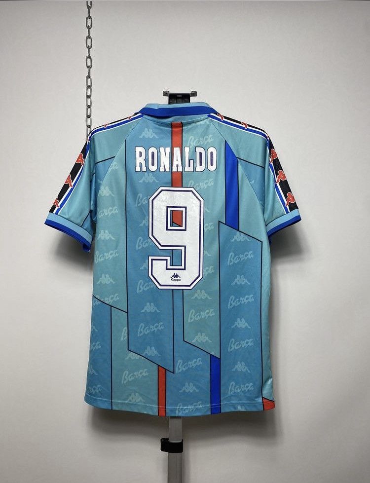 Other Vintage 1995/97 Barcelona #9 Ronaldo Jersey Blockcore Size US M / EU 48-50 / 2 - 8 Thumbnail