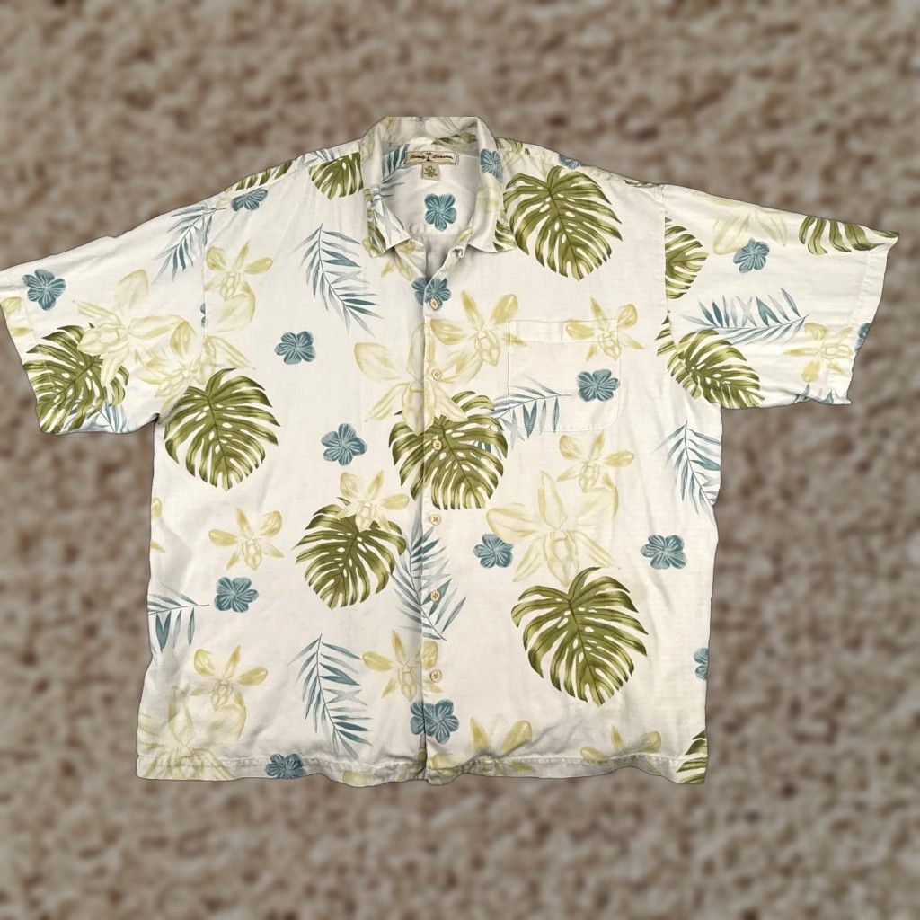 Tommy Bahama Shirt Men 2XL XXL White Green Floral 100% Silk Hawaiian Button Up