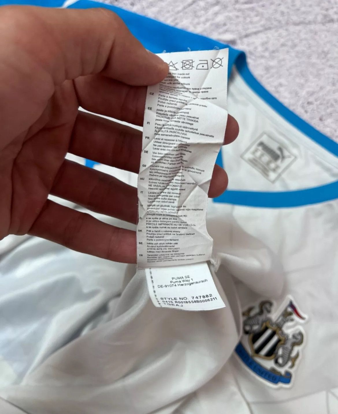 Puma Soccer jersey F.C Newcastle United Puma #1 Pops size Xl Size US XL / EU 56 / 4 - 6 Thumbnail
