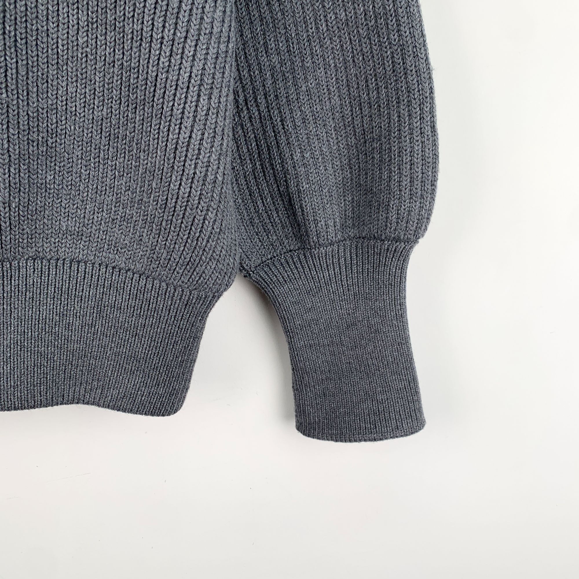 Louis Vuitton LOUIS VUITTON DARK GREY RIBBED WOOL SWEATER WITH LV SHIELD L Size S / US 4 / IT 40 - 5 Thumbnail