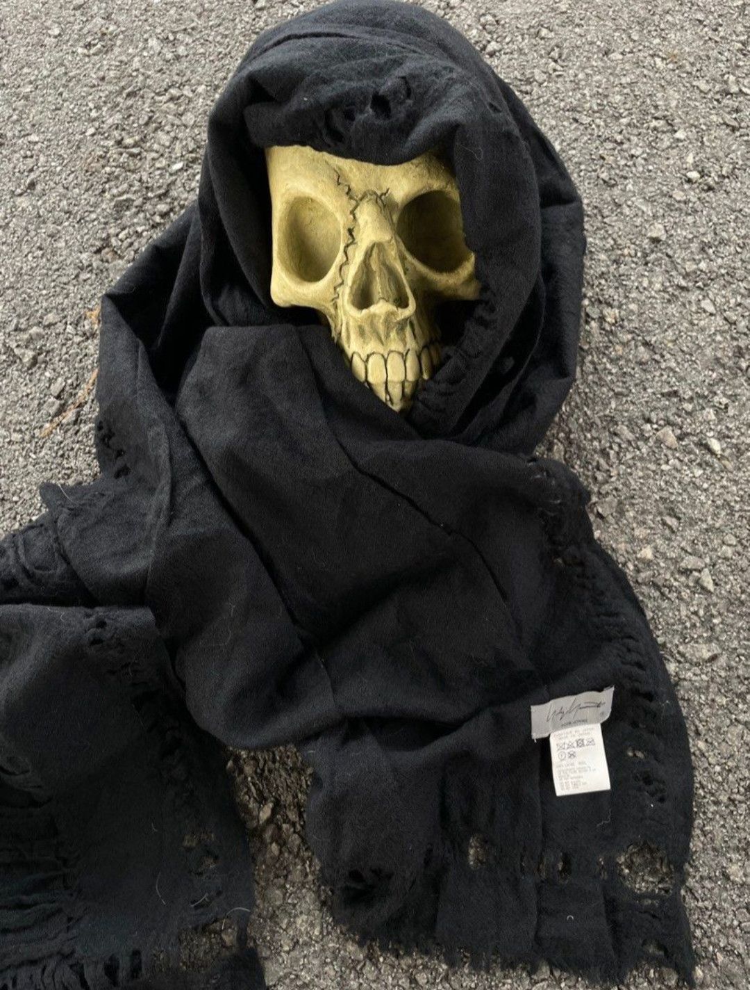 Yohji Yamamoto Yohji Yamamoto distressed designer Japanese scarves muffler Size ONE SIZE - 2 Thumbnail