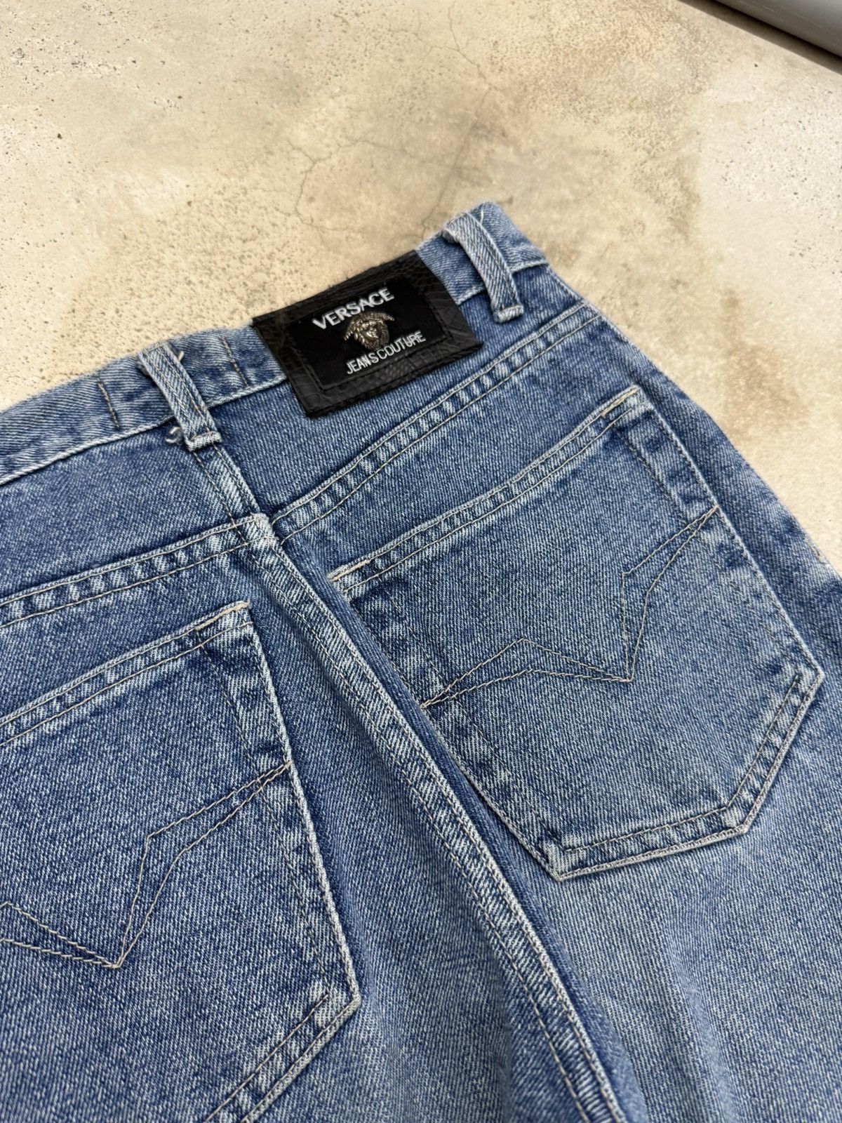 Versace Vintage Versace Jeans Couture Stonewash DistressDenim Pants Size 25" / US 0 / IT 36 - 17 Thumbnail