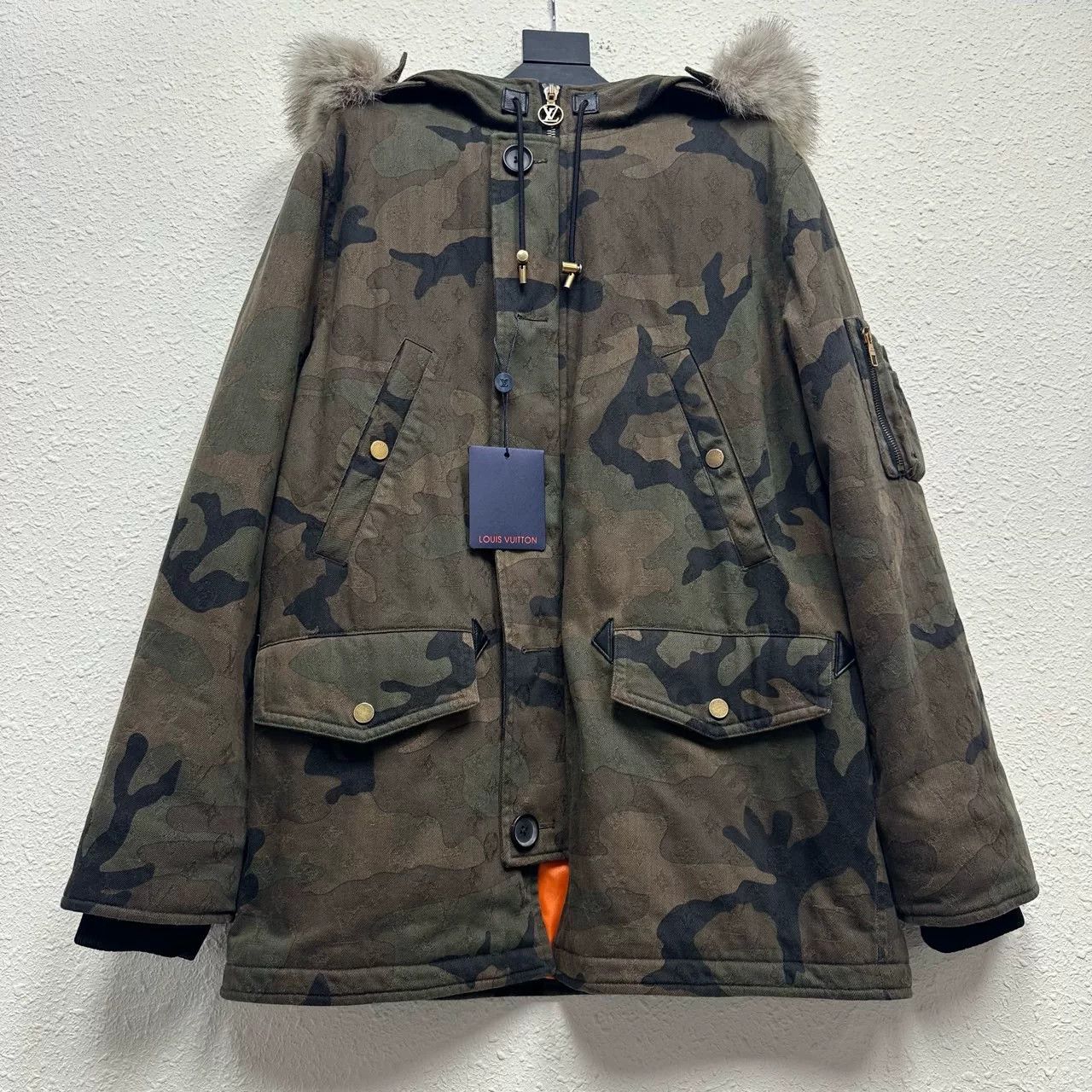 Louis Vuitton louis vuitton supreme camouflage parka jacket Size US L / EU 52-54 / 3 - 1 Thumbnail