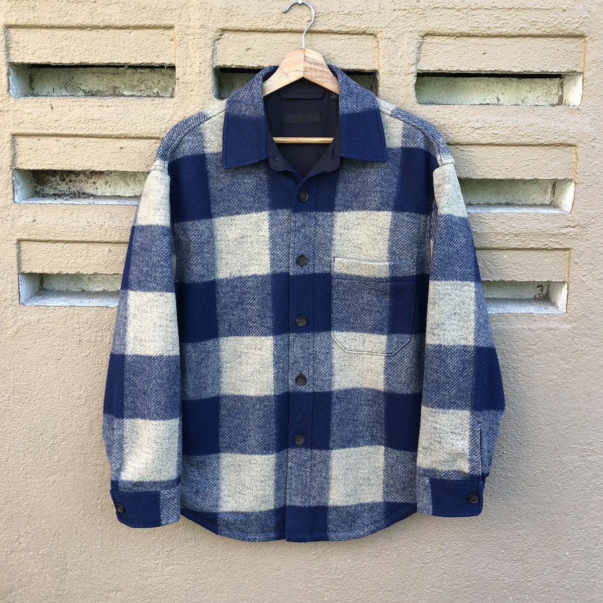 Uniqlo Uniqlo Checkered Box Shirt Flannel Jacket Size US S / EU 44-46 / 1 - 5 Thumbnail
