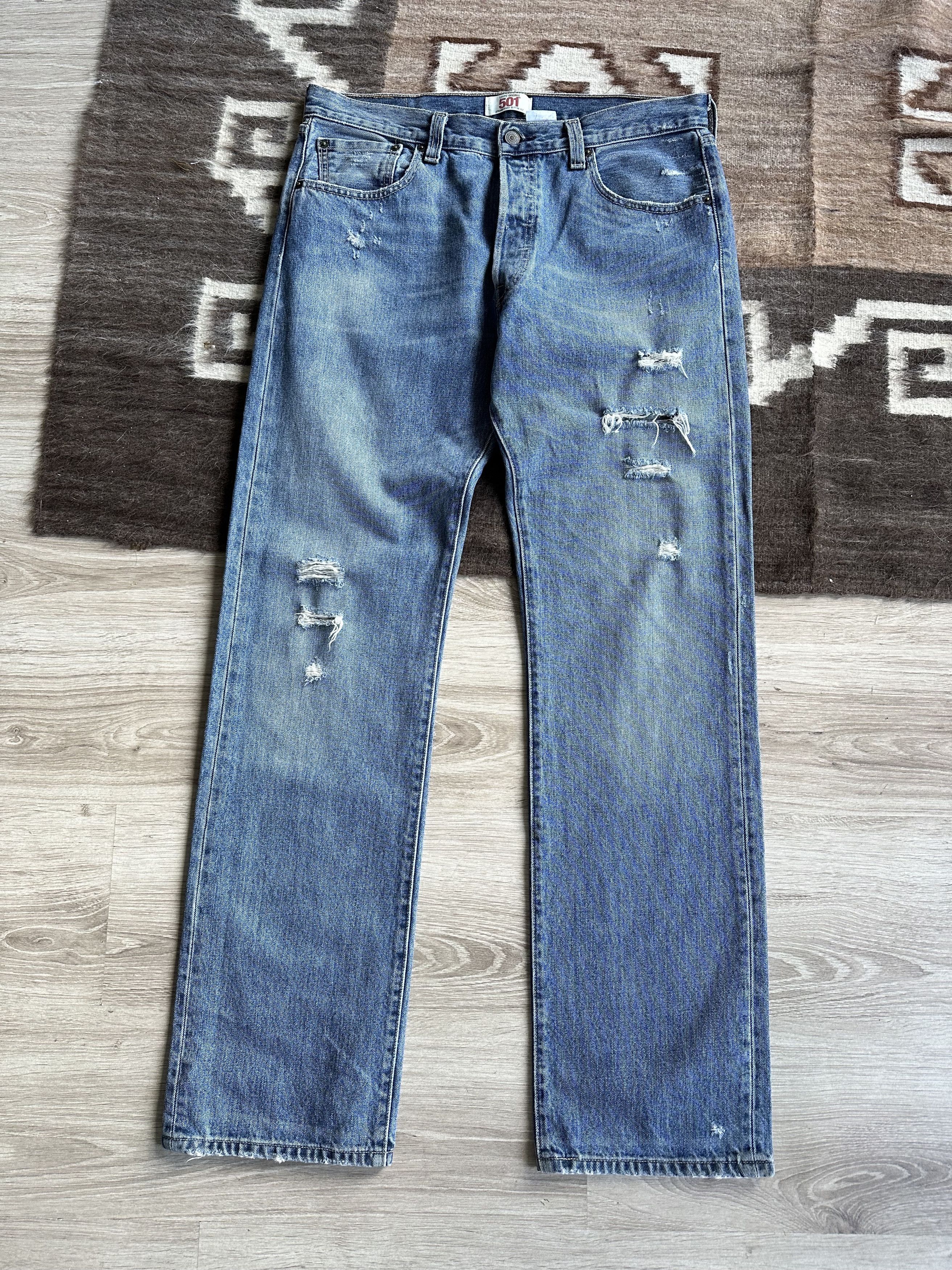 Jean Levis 501 Vintage Distressed Denim Jeans 7268AC Size US 34 / EU 50 - 3 Thumbnail