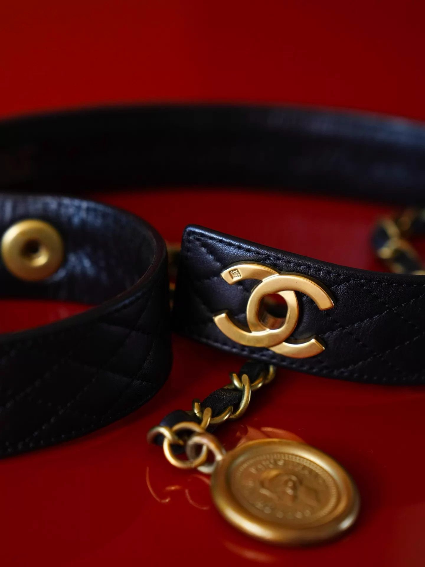 Chanel Chanel 1994 Black & Gold Calfskin Belt with Bag Buckle Size ONE SIZE - 7 Thumbnail