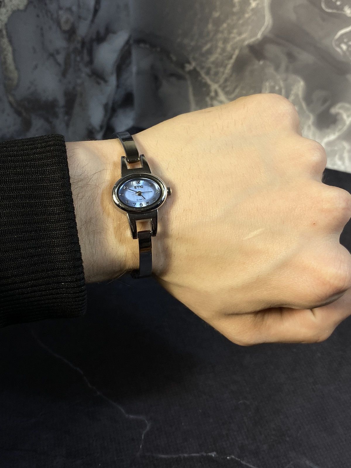 Jewelry x Watch Minimalist Oval Quartz Watch in Blue, Men's