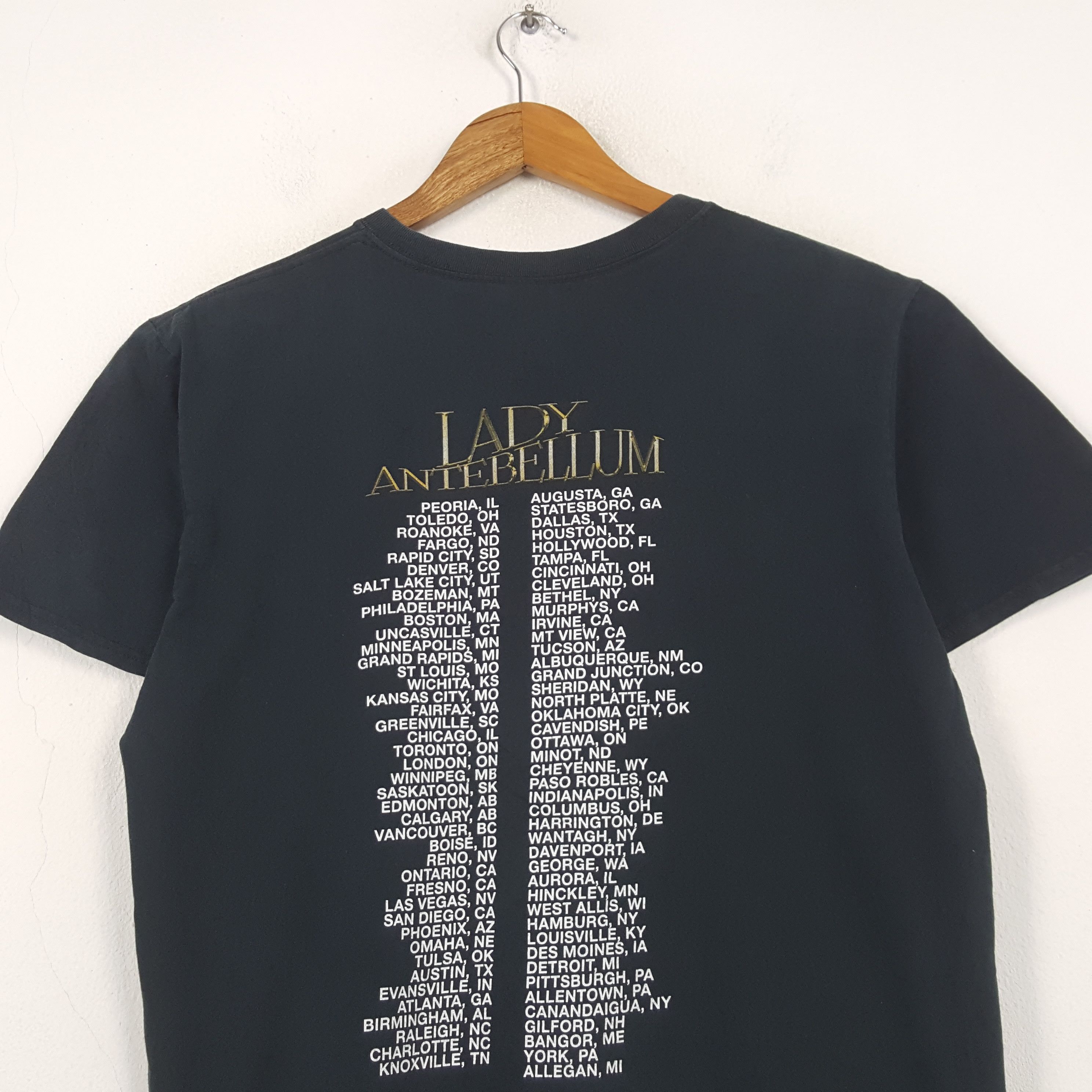 Band Tees Vintage LADY ANTEBELLUM US Country Music Group T-shirt 31 Size US L / EU 52-54 / 3 - 4 Thumbnail