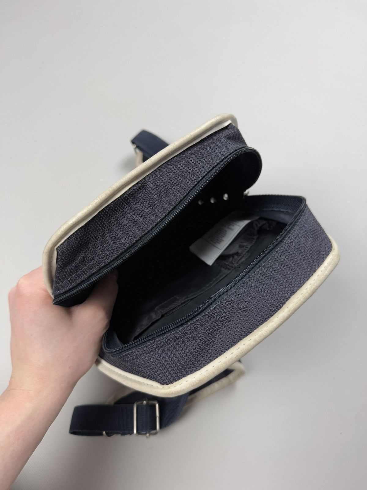 Nike Nike Vintage Y2K Nylon Small Backpack Rucksack Size ONE SIZE - 14 Thumbnail