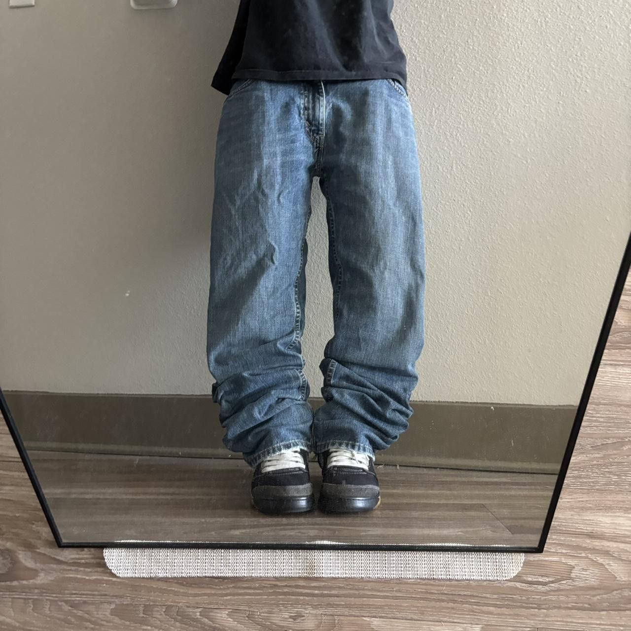 Levi's Crazy Vintage Y2K/2000s Levis Medium Wash Essential Denim Jeans! 32x33 Size US 32 / EU 48 - 1 Thumbnail