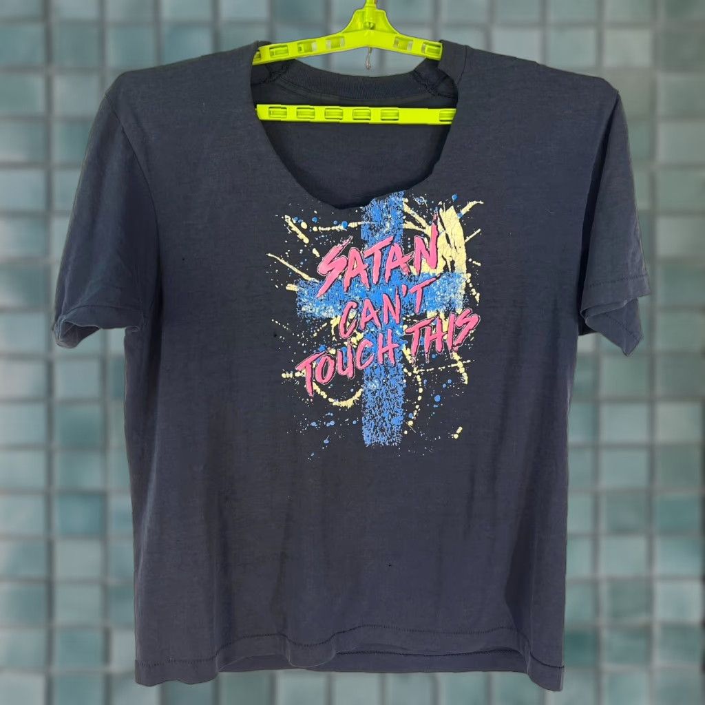 Vintage VINTAGE Satan Cant Touch This T-Shirt Men L Black Crew Neck Short Sleeve 100% Cotton Art Tee Size US L / EU 52-54 / 3 - 1 Thumbnail