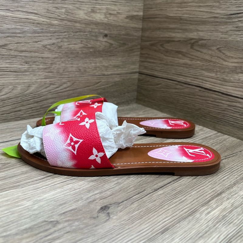 Louis Vuitton Louis Vuitton Red Lock It Flat Sandals 0079 Size US 6 / IT 36 - 1 Thumbnail