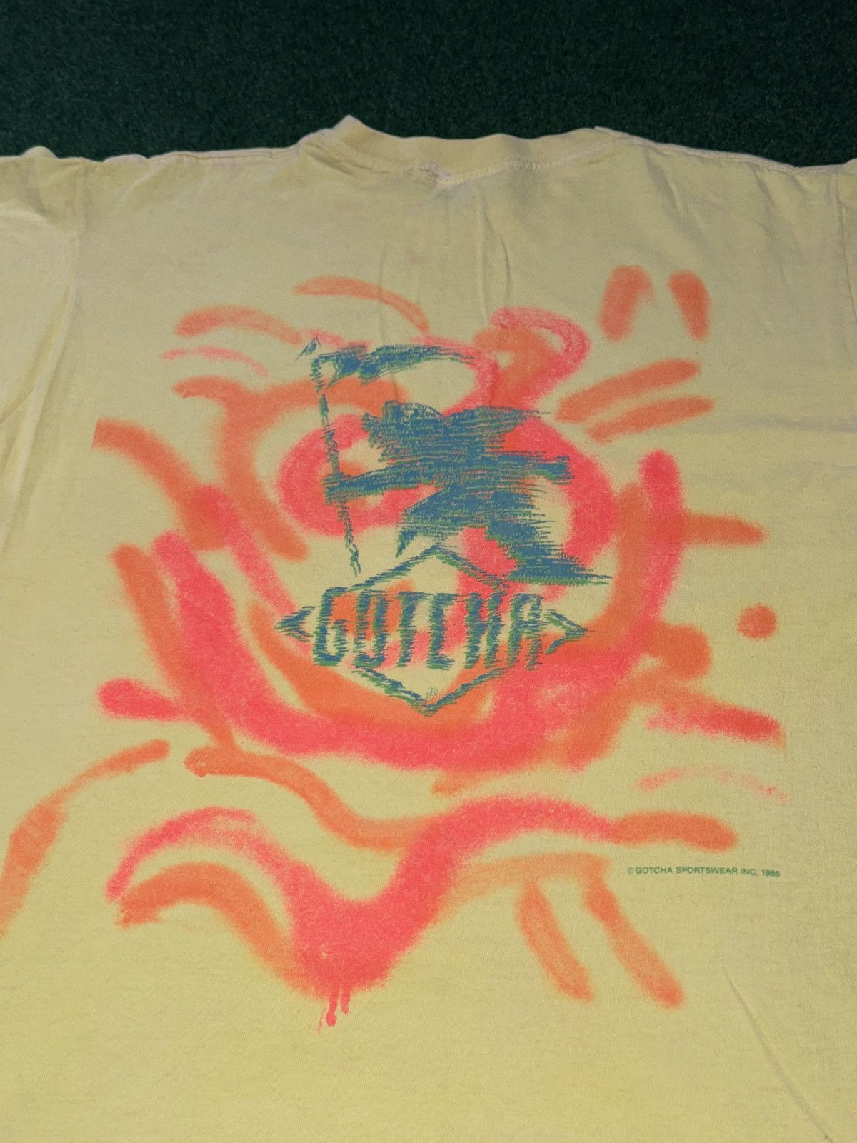 Gotcha Gotcha 80s Surf Wear Vintage Large 23x26 Bright T Shirt Size US L / EU 52-54 / 3 - 2 Thumbnail