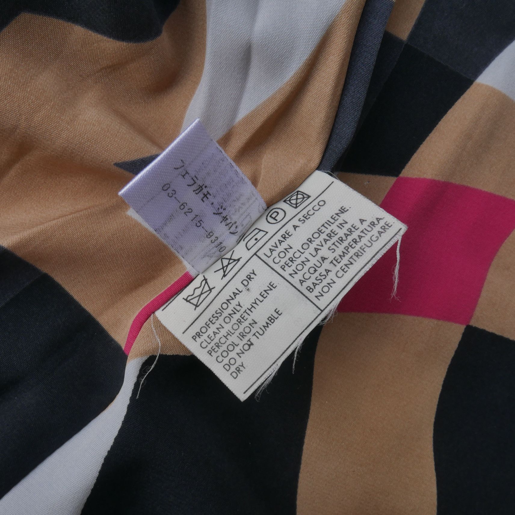 Salvatore Ferragamo Salvatore Ferragamo Padded Vest Vintage Made In Italy Size M / US 6-8 / IT 42-44 - 9 Thumbnail
