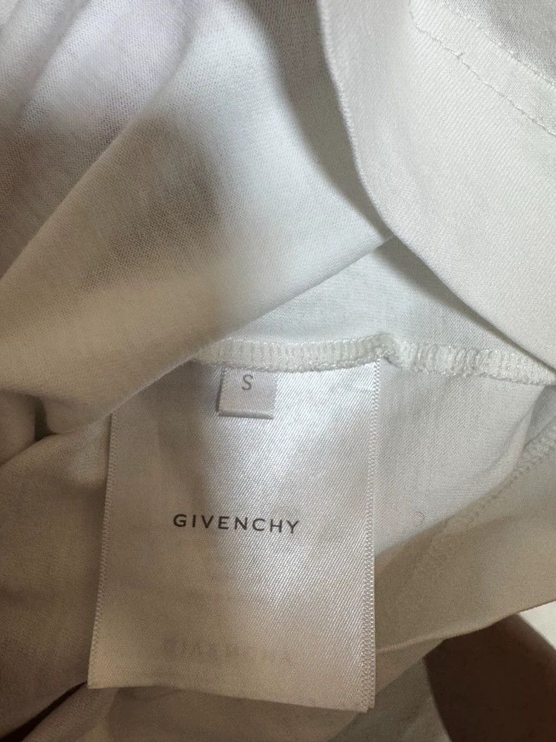 Other Givenchy Oil Barrel Series White T S size Size US S / EU 44-46 / 1 - 4 Thumbnail