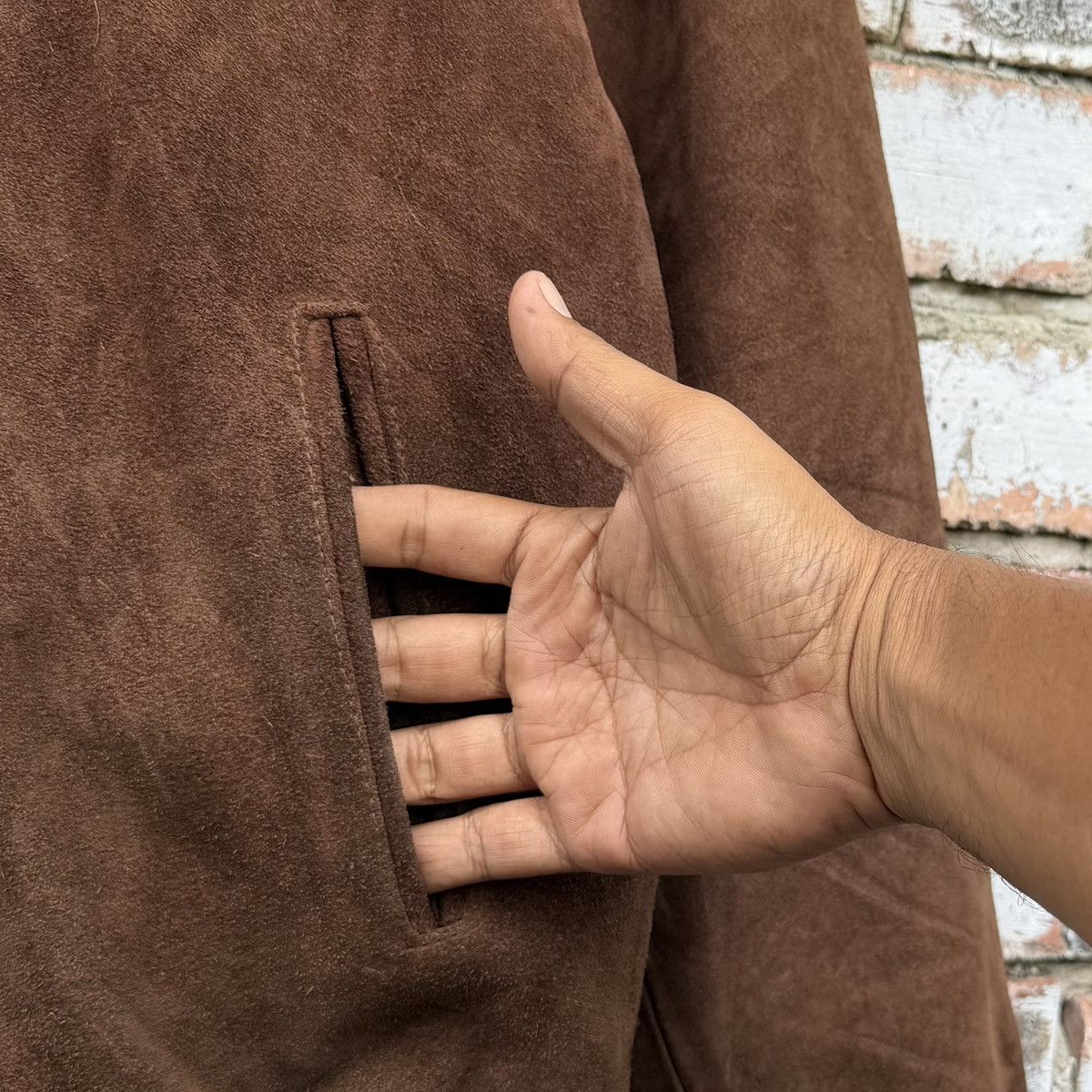 Vintage Vintage Gerry Cosby Suede Leather Bomber Jacket Brown Size US L / EU 52-54 / 3 - 5 Thumbnail