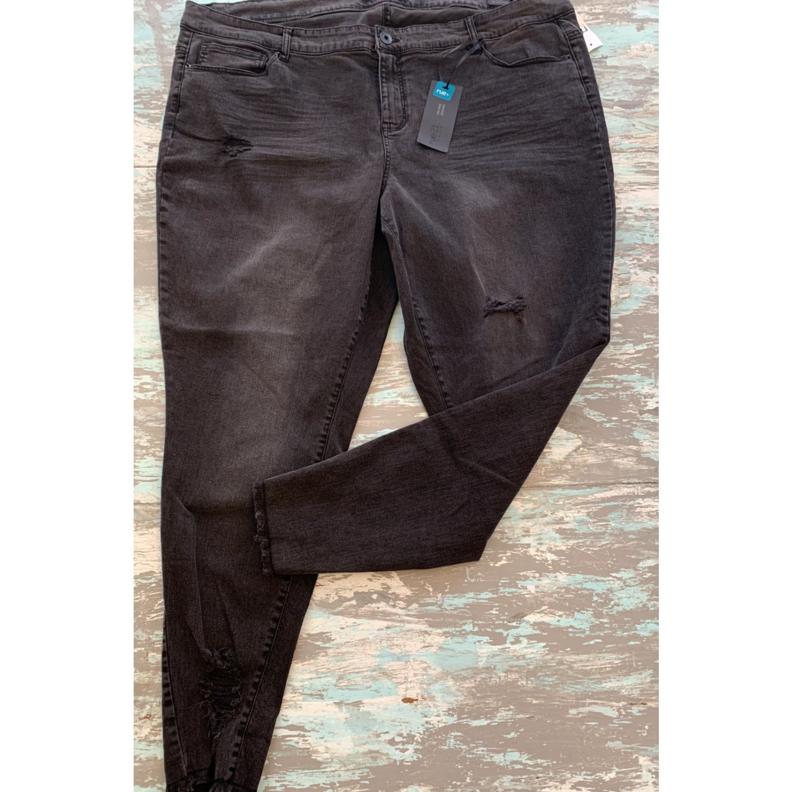 Vintage Rue+ 22W Women's Plus Size Black Distressed Mid Rise Jeggings New Stretch Frayed Size 40" / US 18 - 3 Thumbnail
