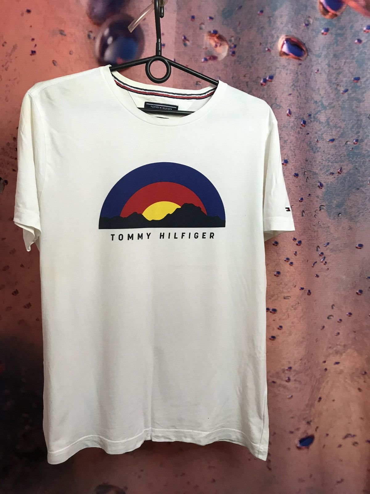 Tommy Hilfiger Tommy Hilfiger luxury streetwear tee Size US M / EU 48-50 / 2 - 1 Thumbnail