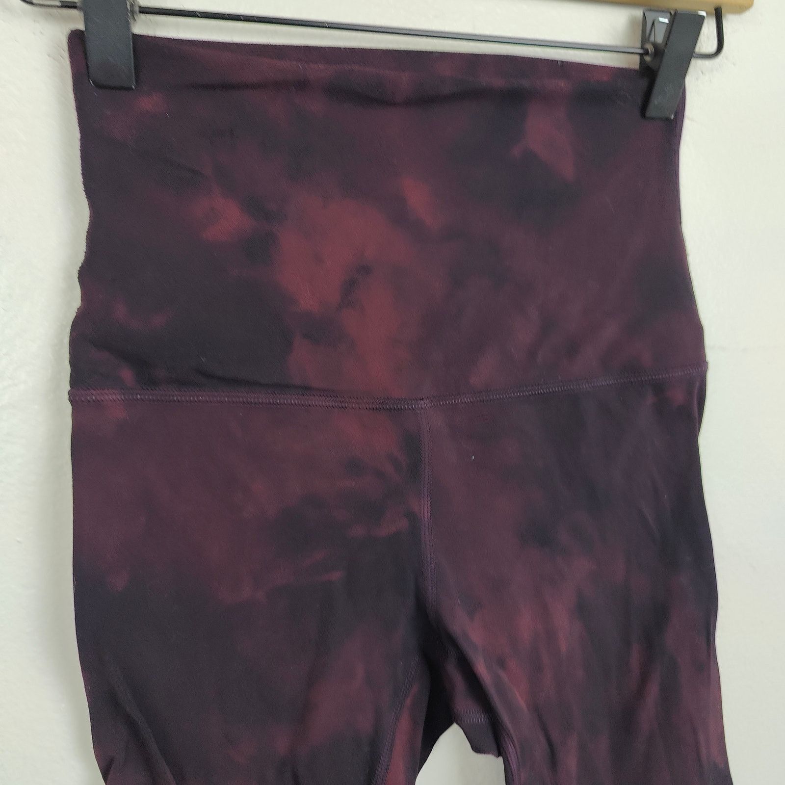 Lululemon Lululemon Align Super High Rise Short Diamond Dye 10" 4 Size 27" / US 4 / IT 40 - 2 Thumbnail