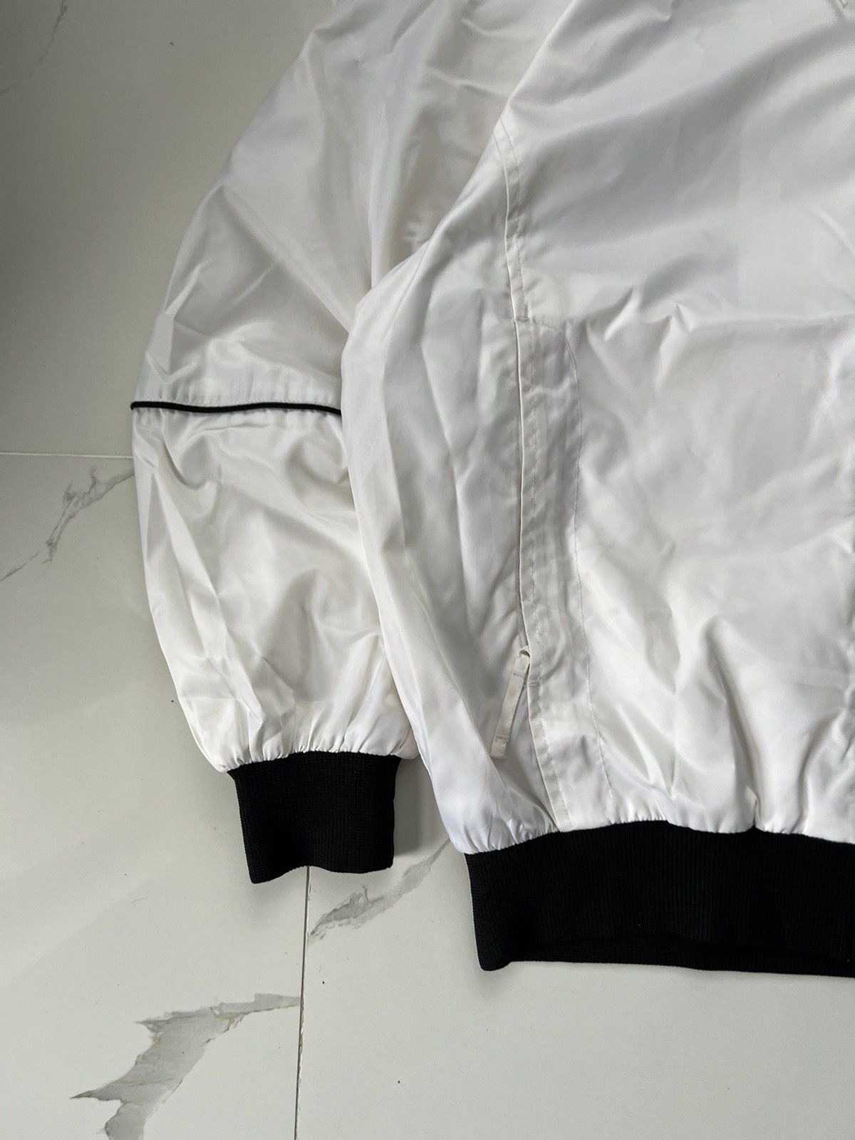 Nike 90’s NIKE SWOOSH LOGO BOMBER JACKET Y2K RETRO Size US L / EU 52-54 / 3 - 3 Thumbnail